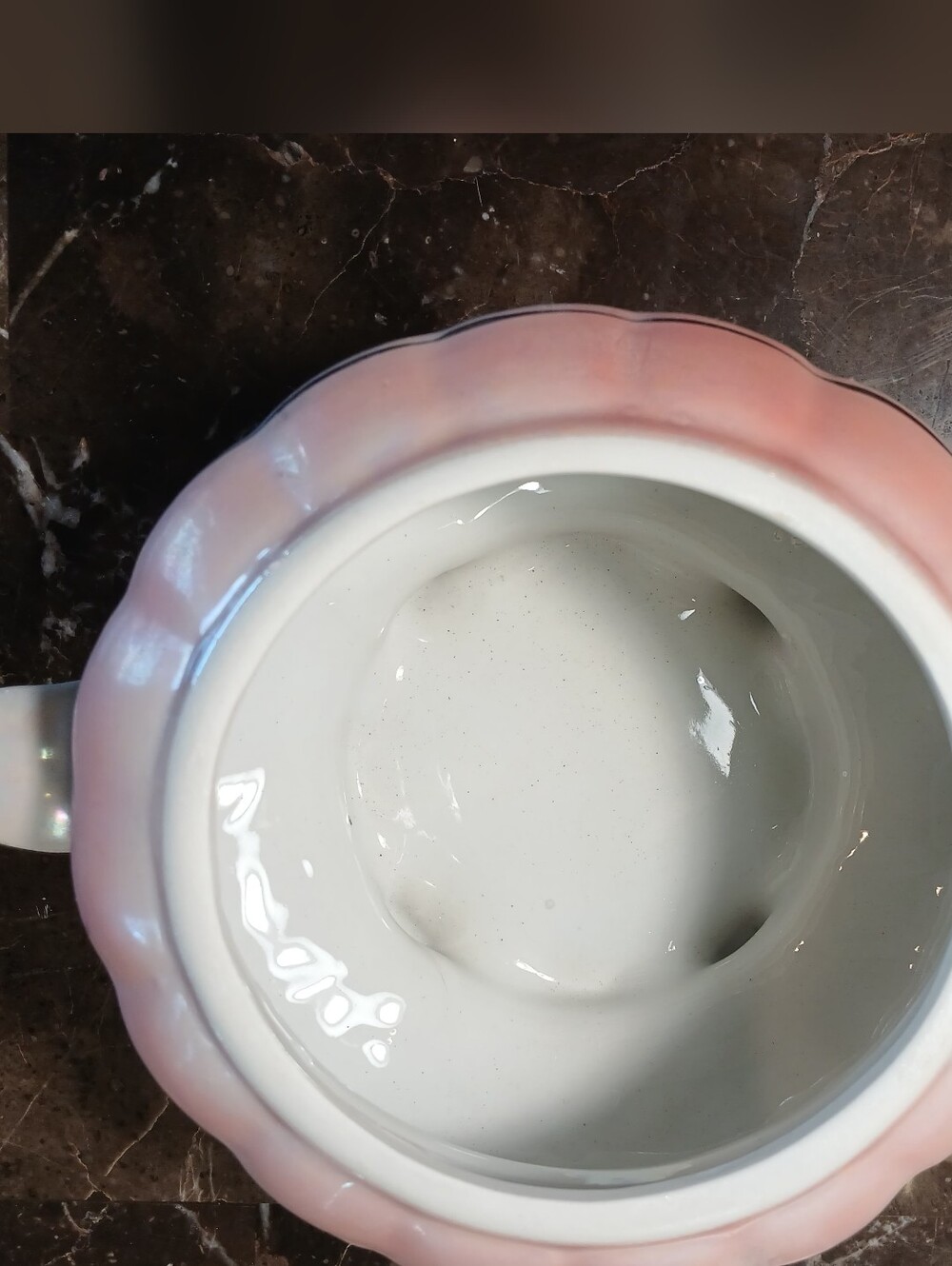 Vintage Chinese Pink & White Iridescent Porcelain Ginger Jar 5.5" Tall With Lid - Picture 8 of 16